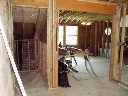 bedroom1.jpg (21772 bytes)